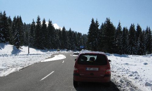 Snow alongside the road through the Kopaonik National Park, Serbia © Ricky Yates