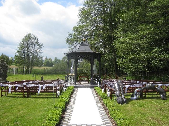 The setting for the Marriage Service © Ricky Yates